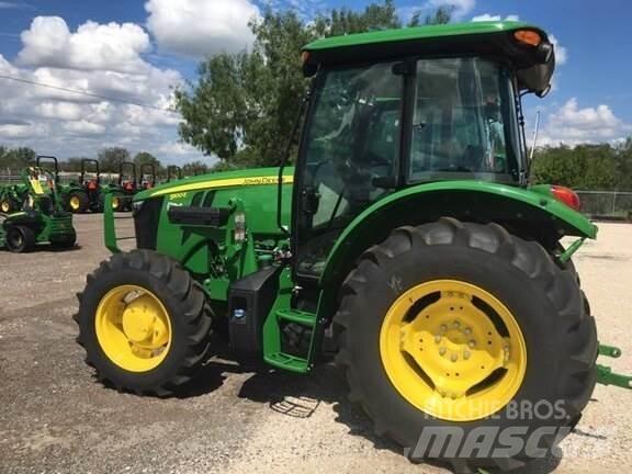John Deere 5100E Tractoare