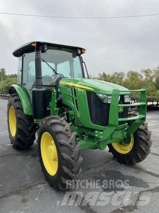 John Deere 5100E Tractoare