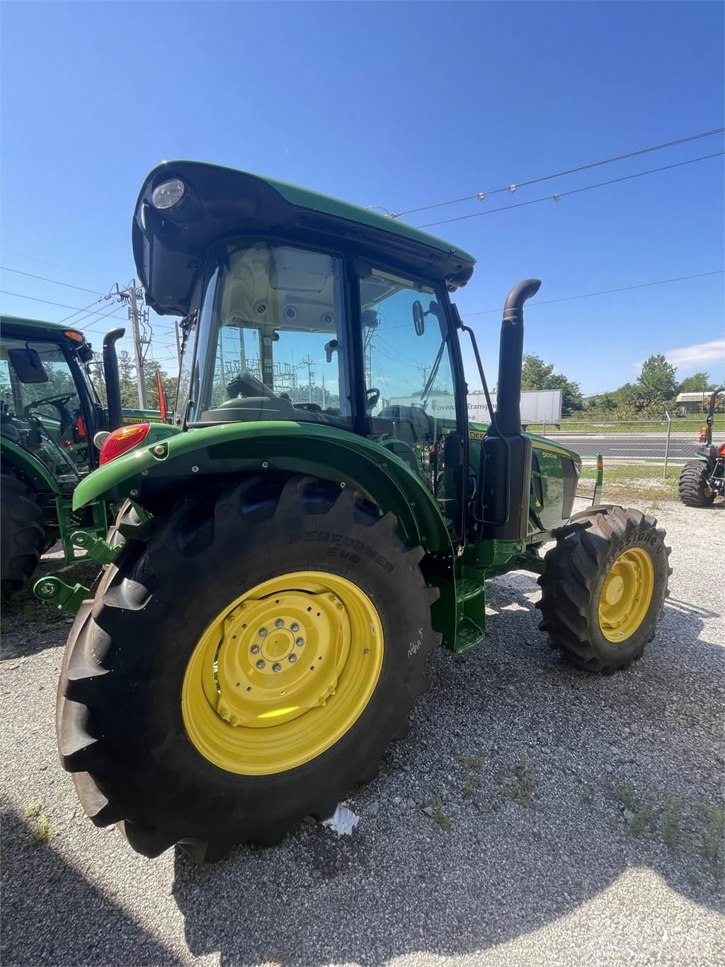 John Deere 5105M Tractoare