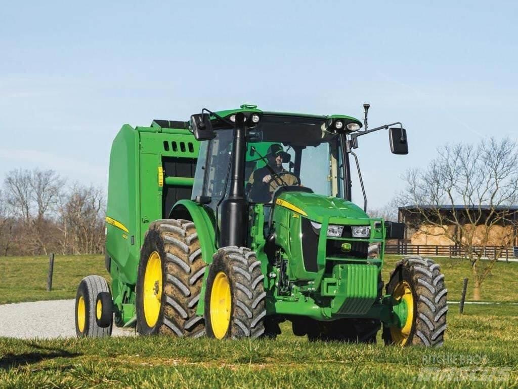 John Deere 5120M Tractoare