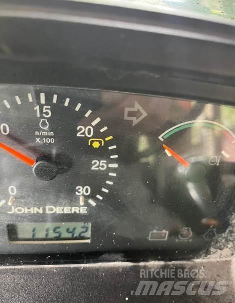 John Deere 5205 Tractoare