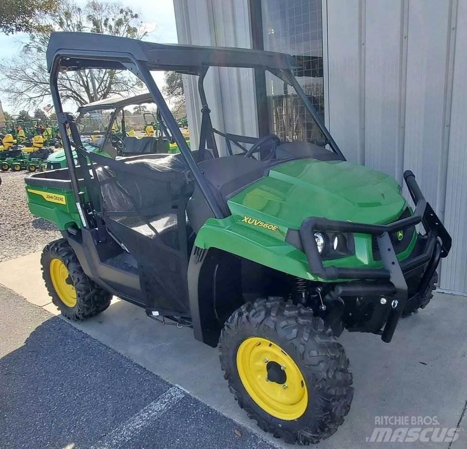 John Deere 560E Masini utilitare