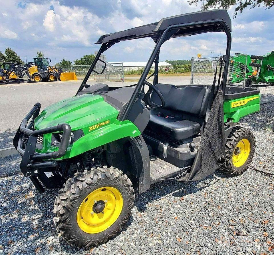 John Deere 560E Masini utilitare