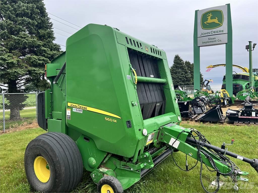 John Deere 560M Masina de balotat cilindric