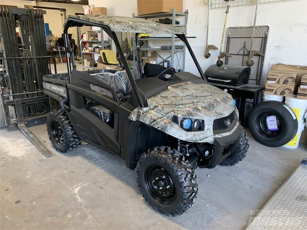 John Deere 590M Masini utilitare