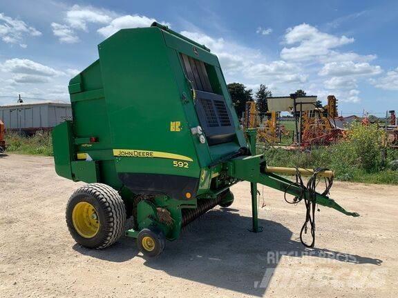 John Deere 592 Masina de balotat cilindric