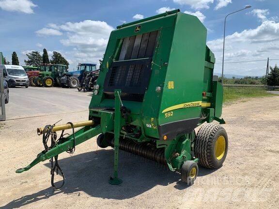 John Deere 592 Masina de balotat cilindric