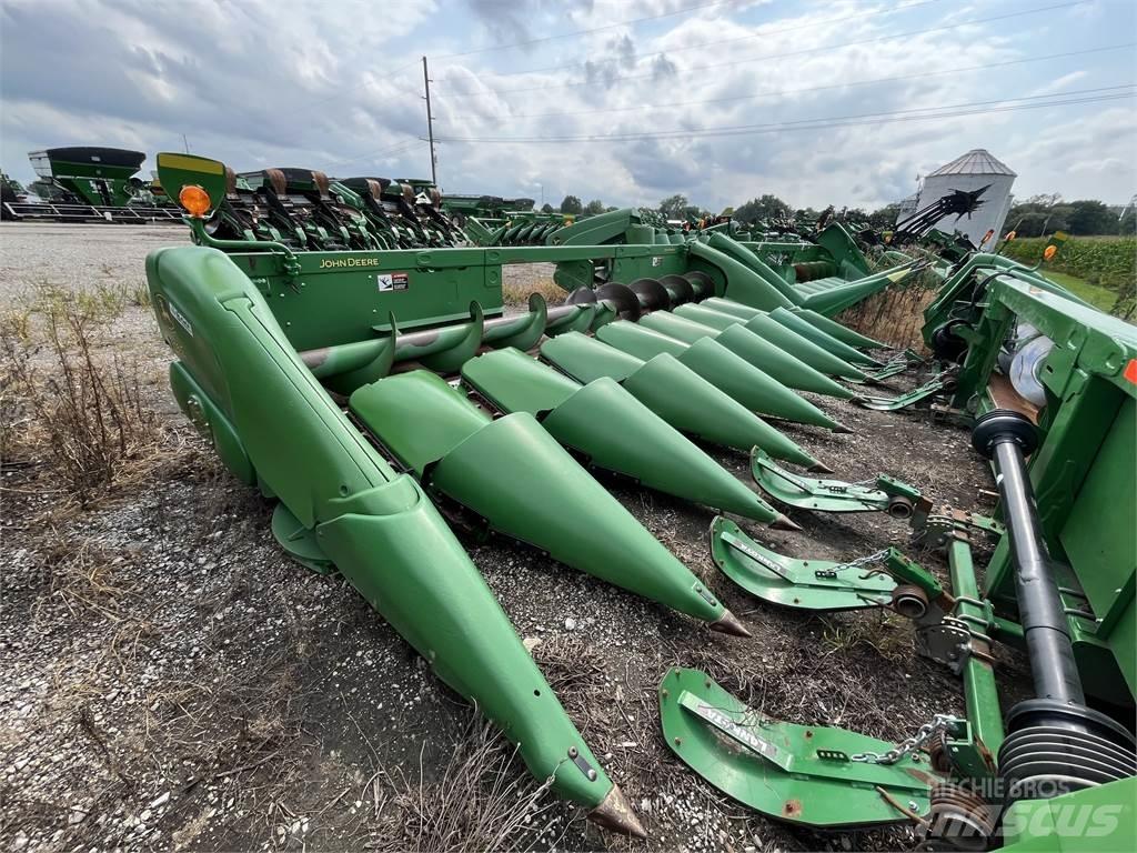 John Deere 608C Accesorii combine agricole