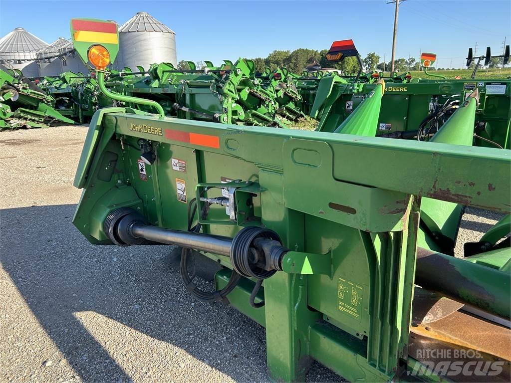 John Deere 608C Accesorii combine agricole