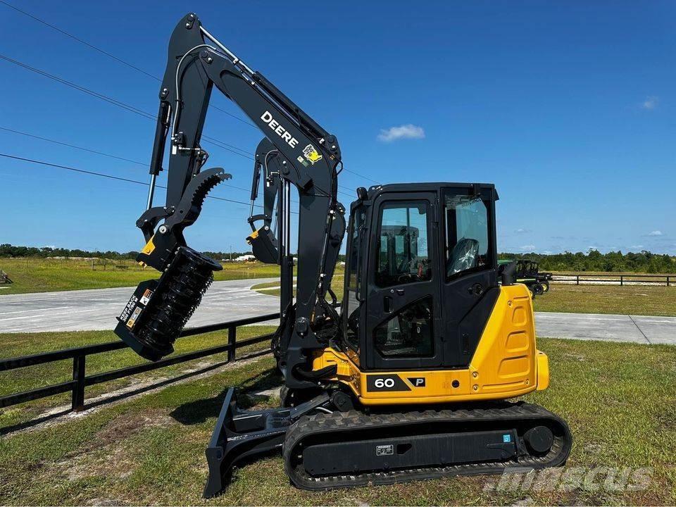 John Deere 60P Excavatoare pe șenile
