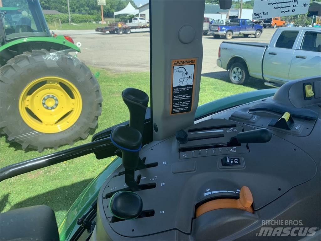John Deere 6120E Tractoare