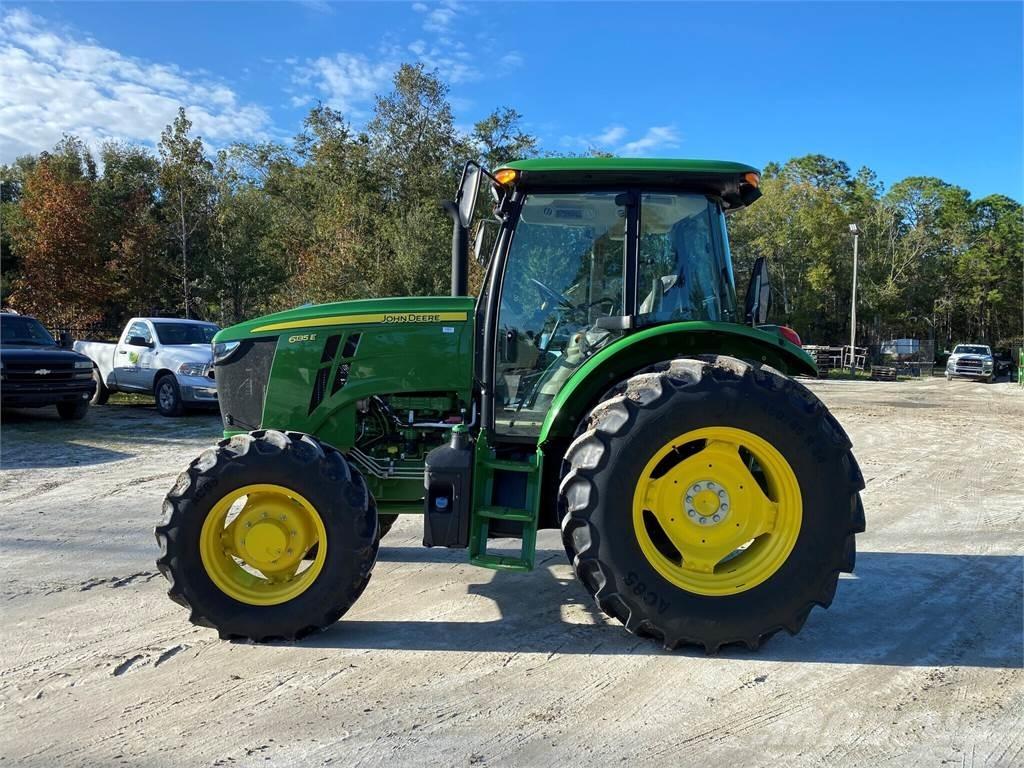 John Deere 6135E Tractoare