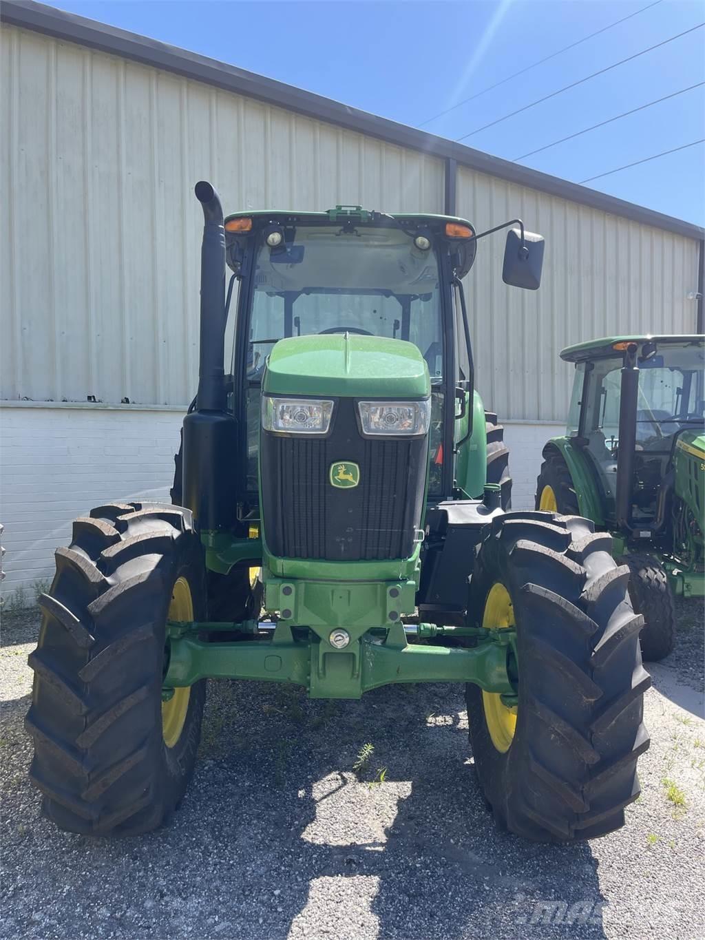 John Deere 6135E Tractoare