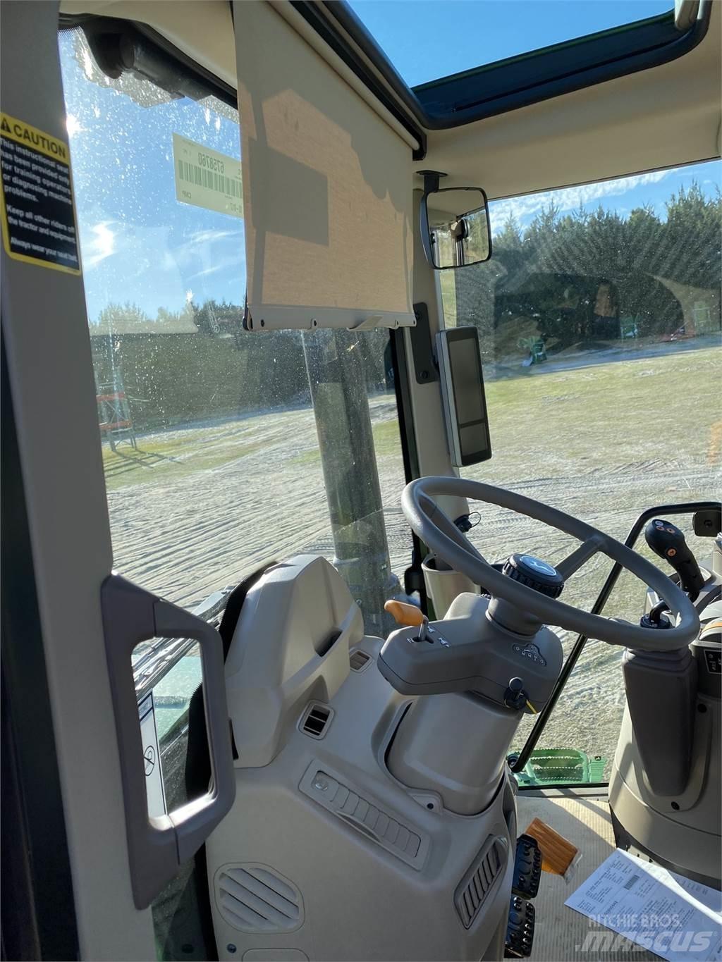 John Deere 6155M Tractoare