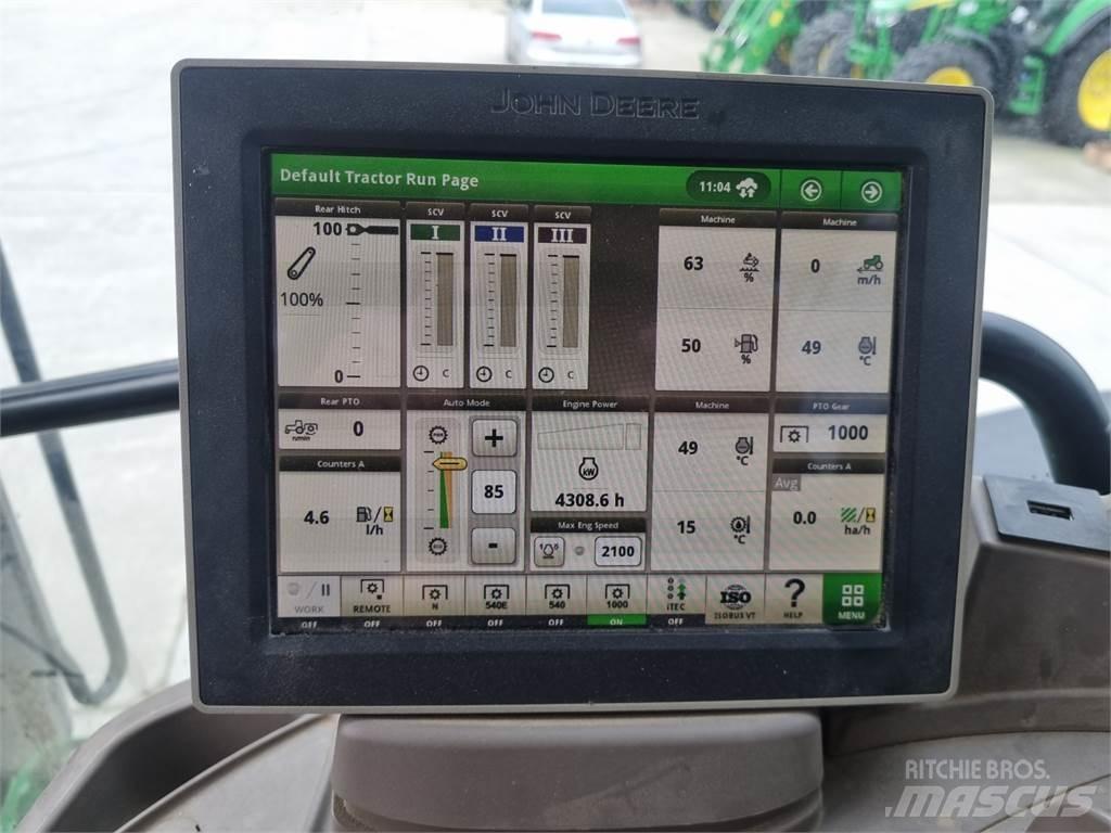 John Deere 6215R Tractoare