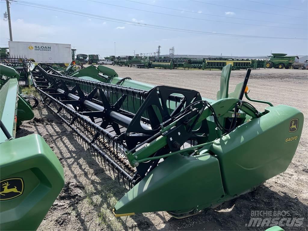 John Deere 640FD Accesorii combine agricole