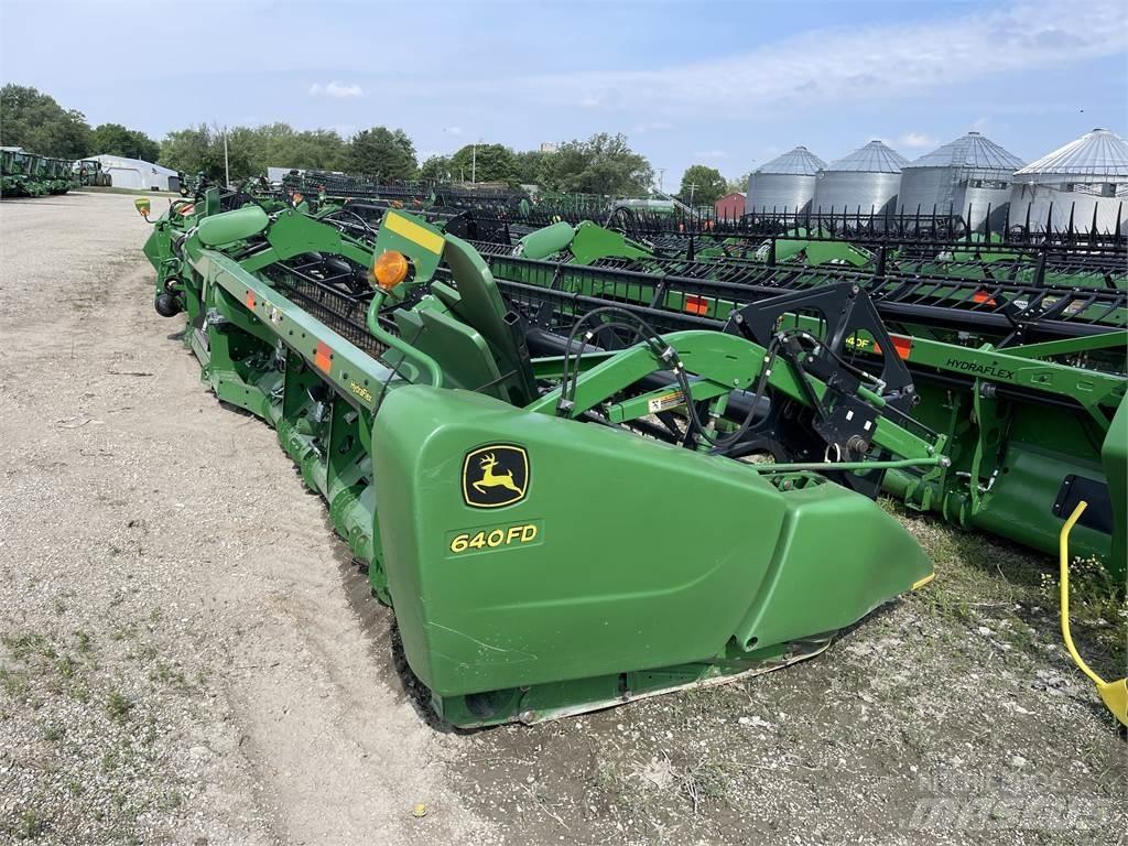 John Deere 640FD Accesorii combine agricole