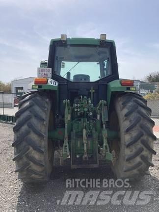 John Deere 6910 Tractoare