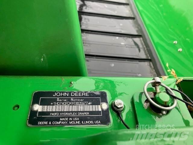 John Deere 712C Accesorii combine agricole