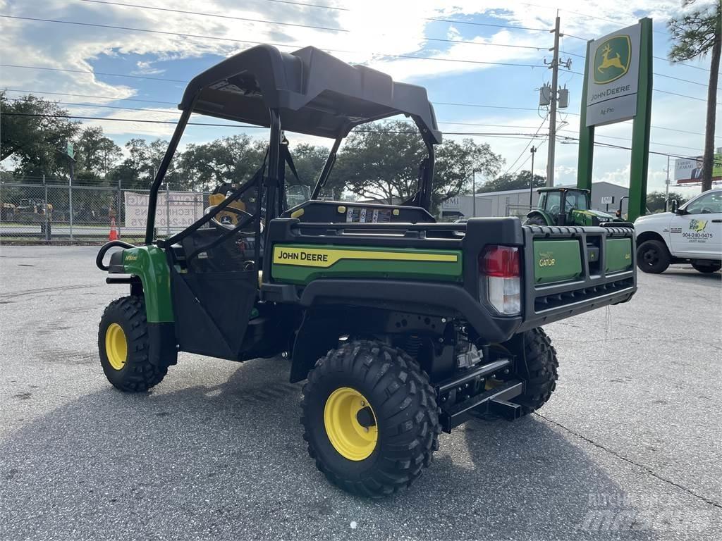John Deere 815E Masini utilitare