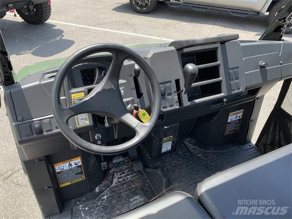 John Deere 865M Masini utilitare