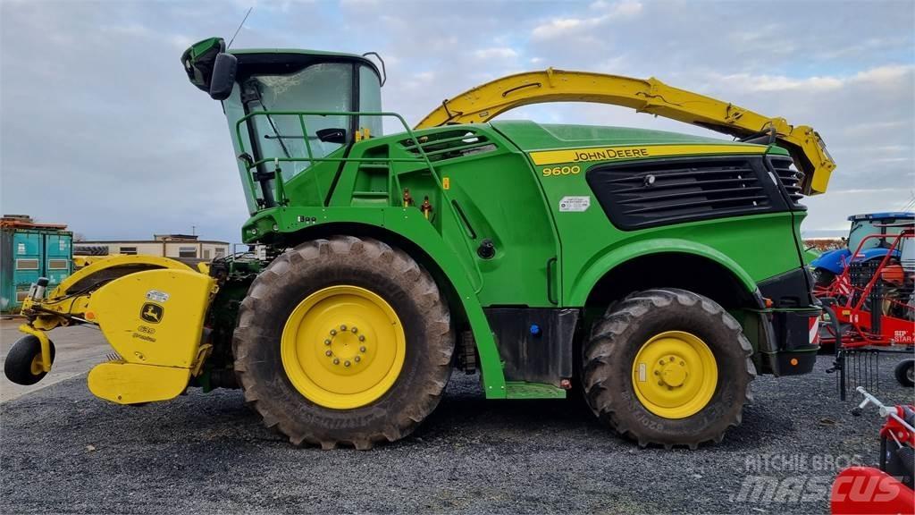 John Deere 9600 Culegatoare de nutret