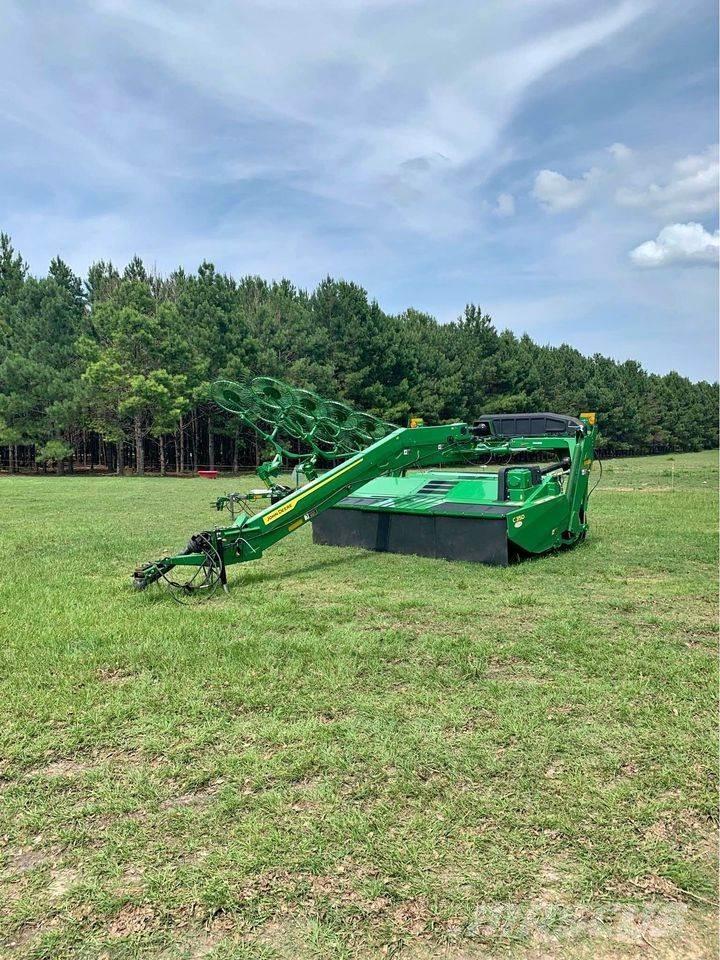 John Deere C350 Cositoare de iarba cu umidificator