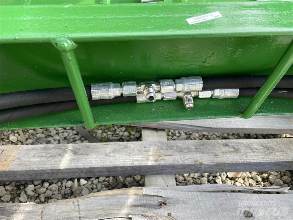 John Deere CR61G Alte accesorii tractor