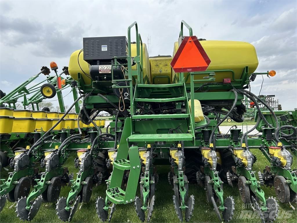 John Deere DB60 Masini de plantat