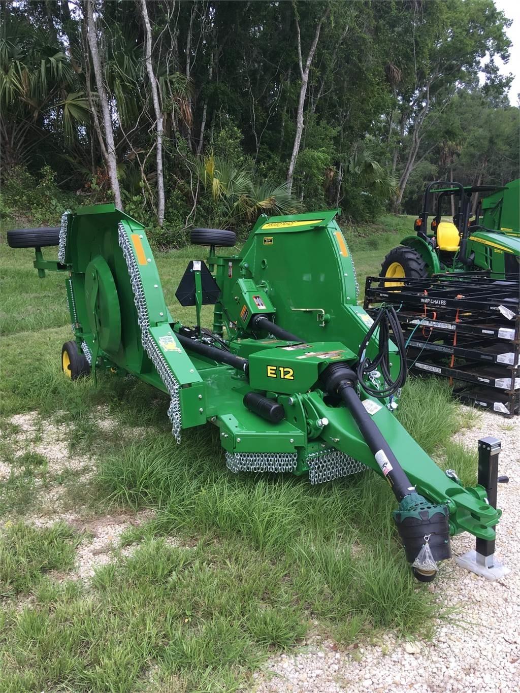 John Deere FC12E Debalotare, taiere, impachetare