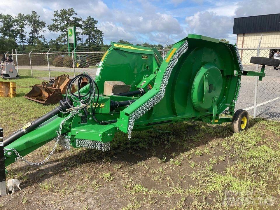 John Deere FC12E Debalotare, taiere, impachetare