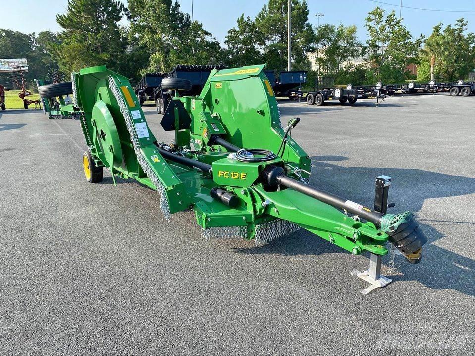 John Deere FC15E Debalotare, taiere, impachetare