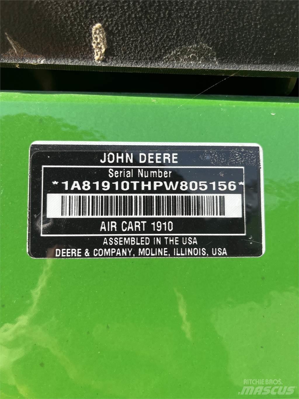 John Deere N560 Perforatoare