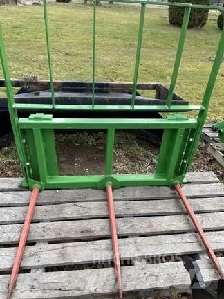 John Deere NA Debalotare, taiere, impachetare
