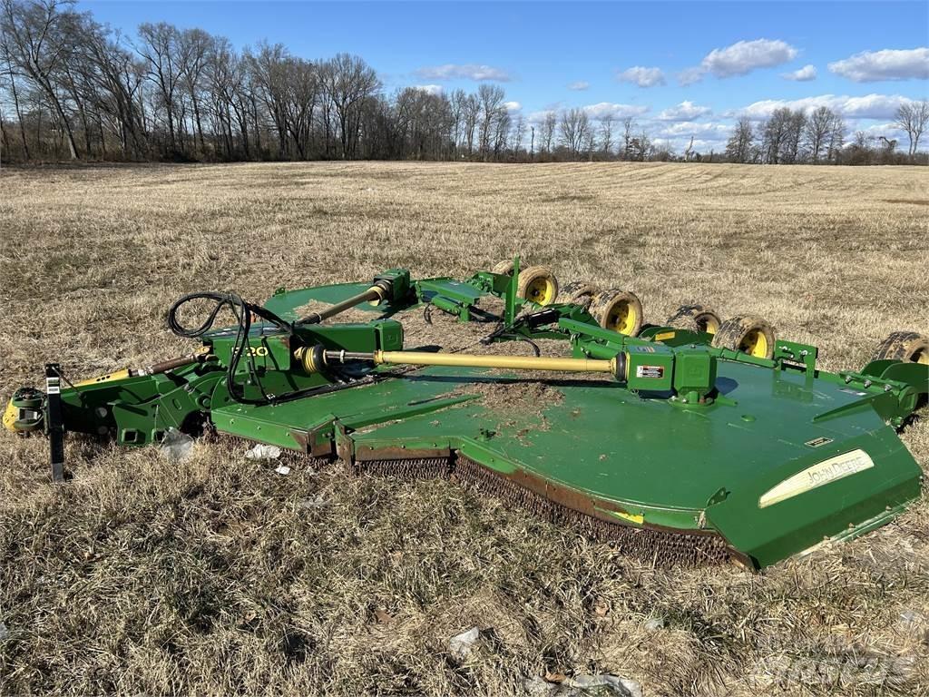 John Deere R20 Debalotare, taiere, impachetare