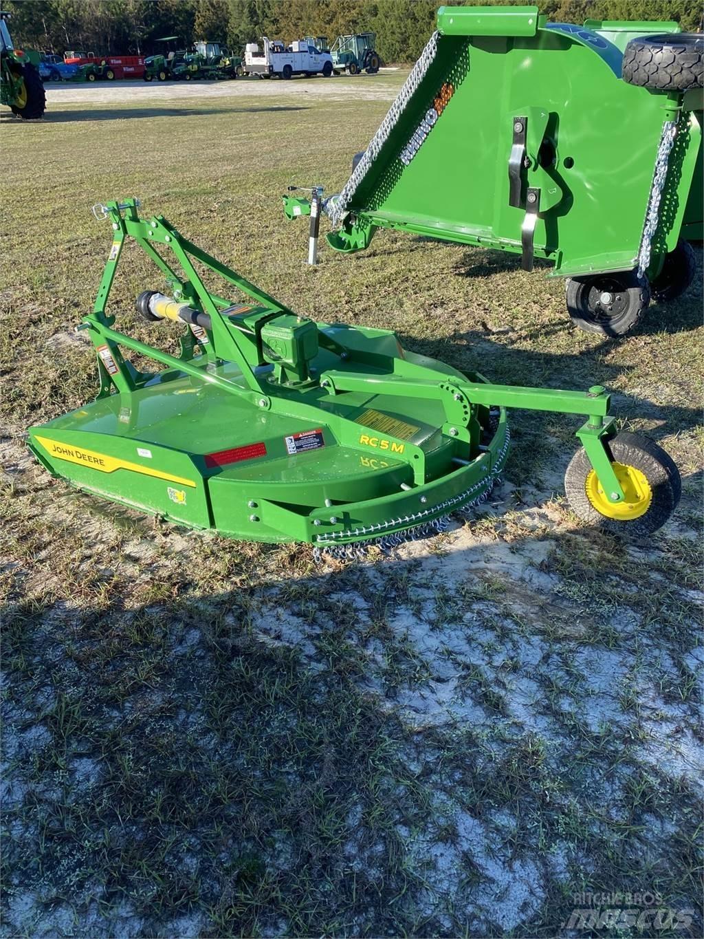 John Deere RC5M Debalotare, taiere, impachetare