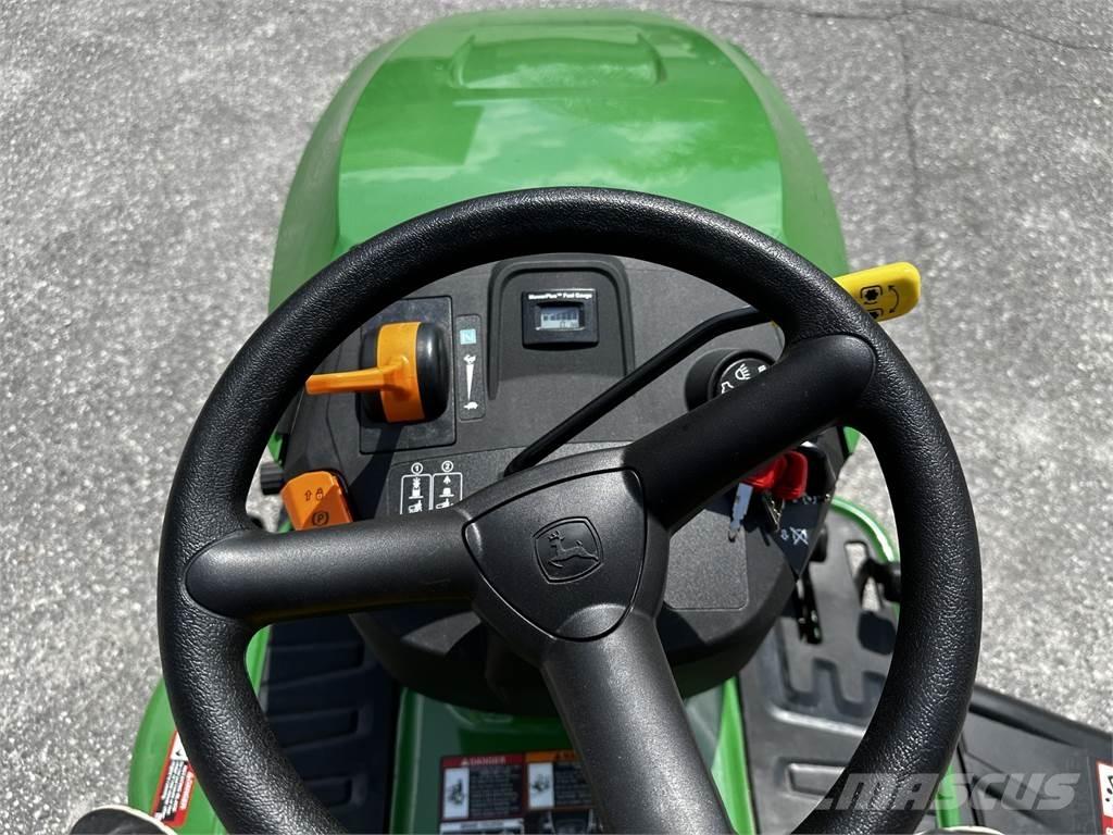 John Deere S120 Riding mowers
