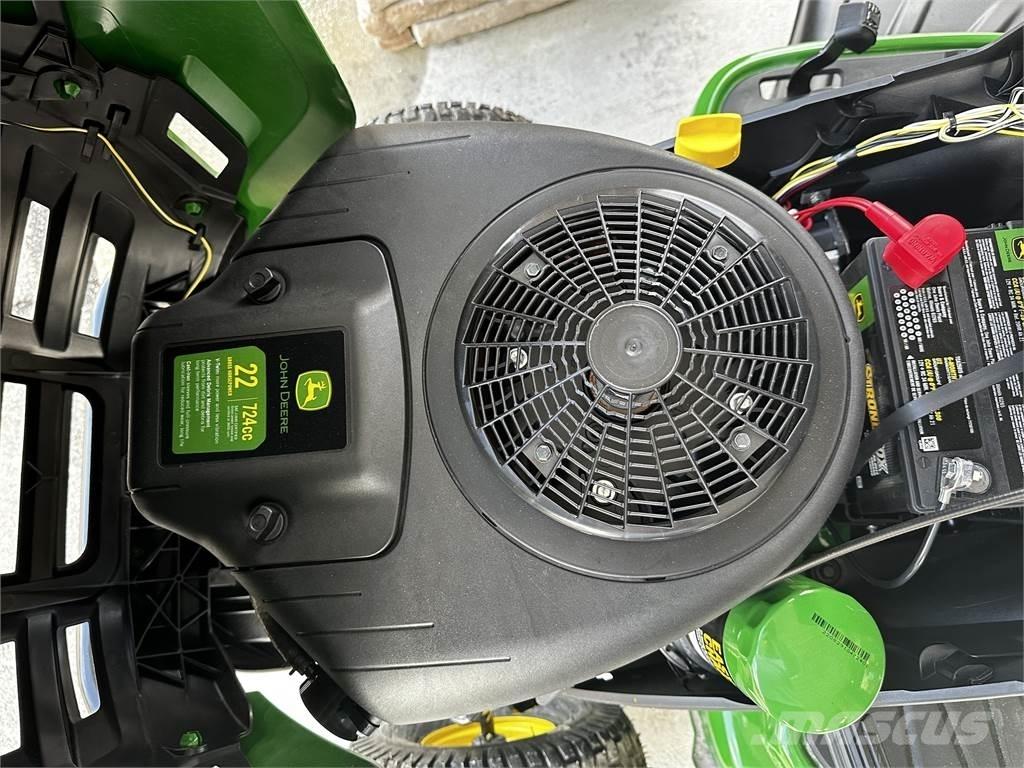 John Deere S130 Riding mowers