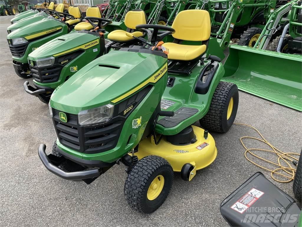 John Deere S220 Tractoare compacte