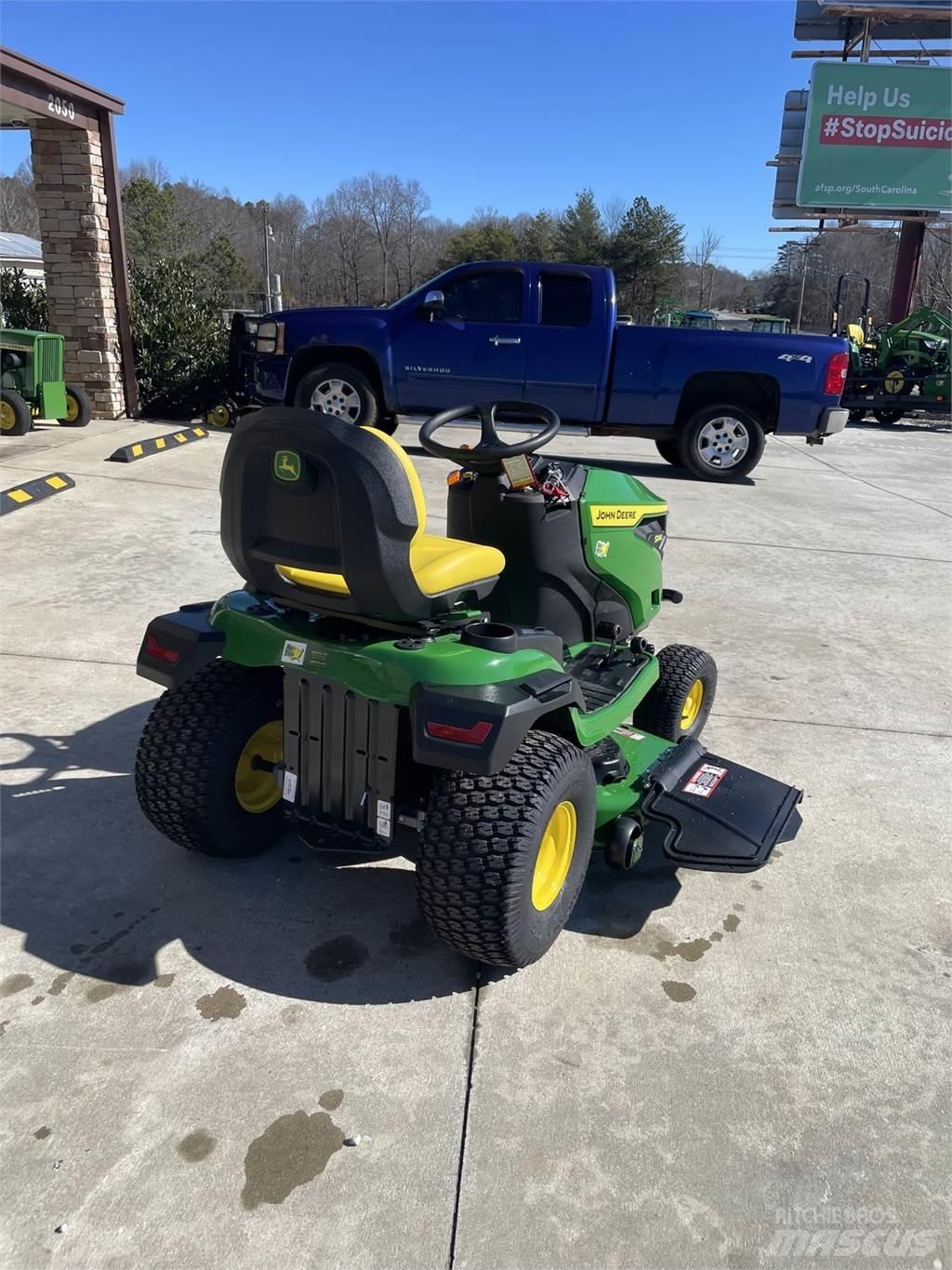 John Deere S240 Tractoare compacte