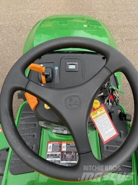 John Deere S240 Tractoare compacte