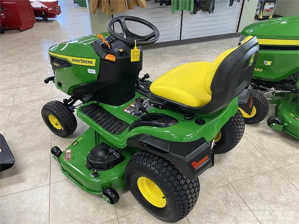 John Deere S240 Tractoare compacte