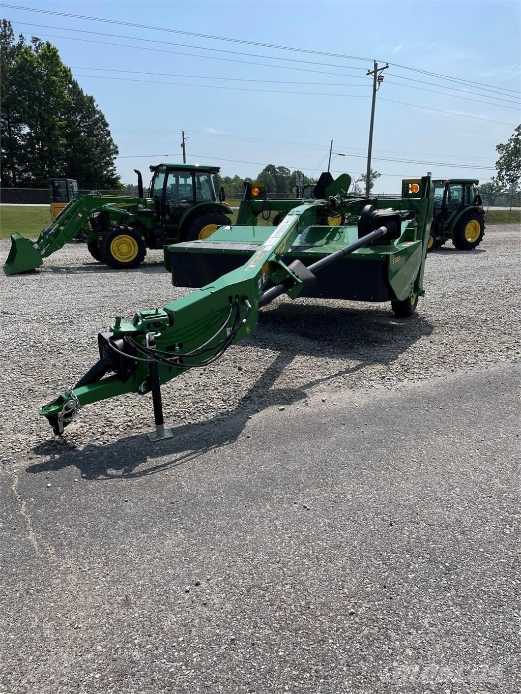 John Deere S300 Cositoare de iarba cu umidificator