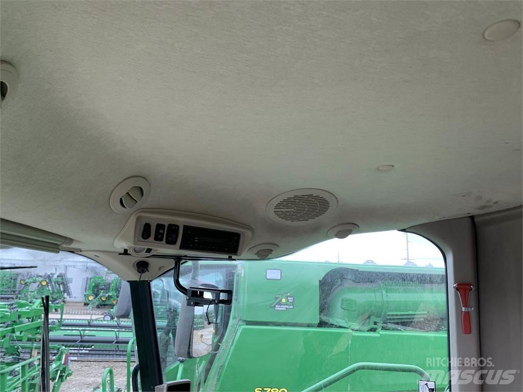 John Deere S680 Combine de secerat