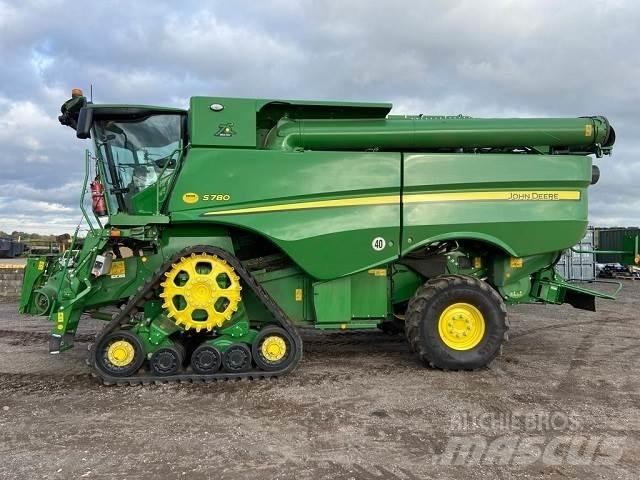 John Deere S780 Combine de secerat