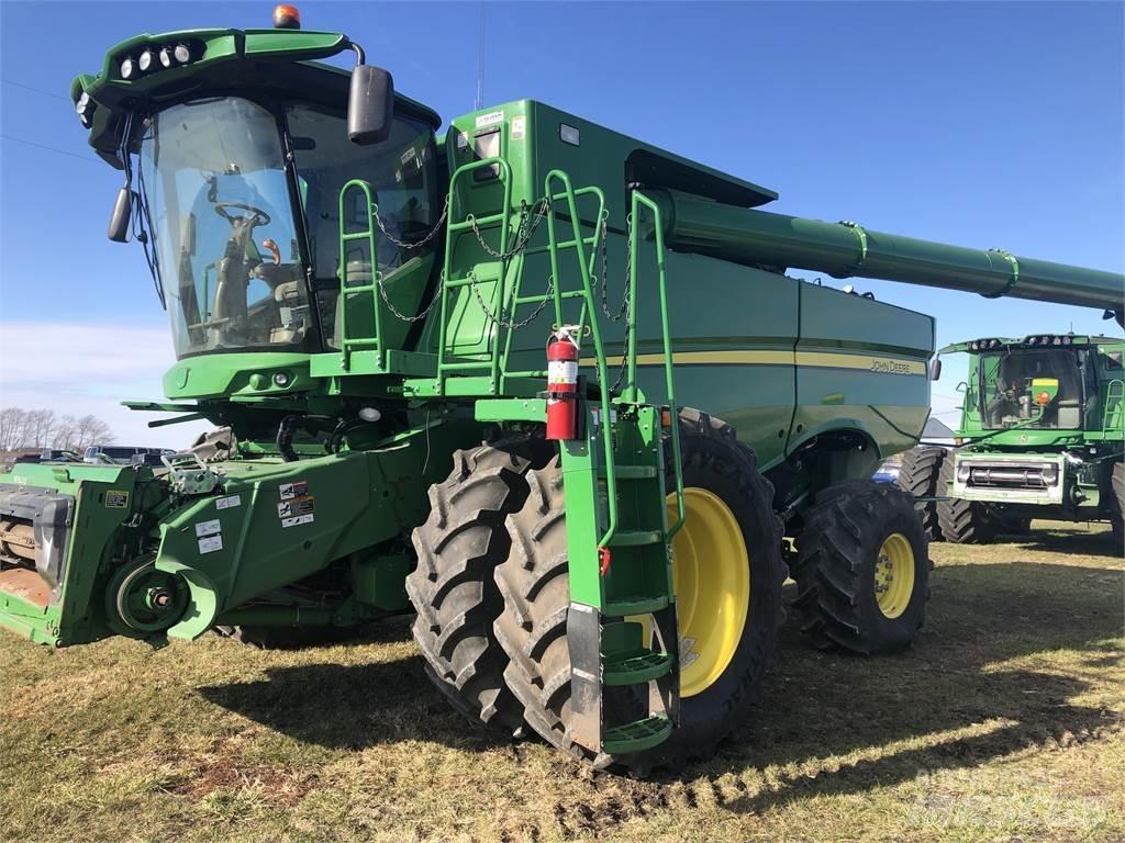 John Deere S780 Combine de secerat
