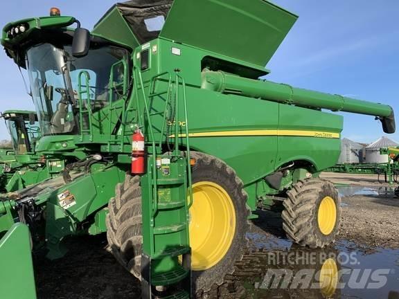 John Deere S790 Combine de secerat