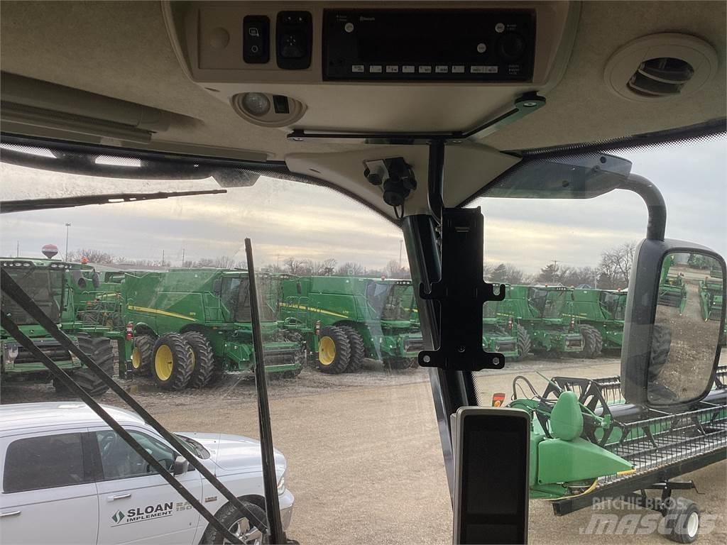 John Deere S790 Combine de secerat