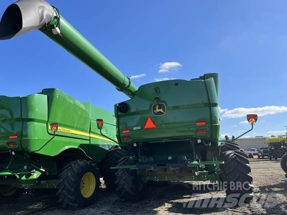 John Deere S790 Combine de secerat