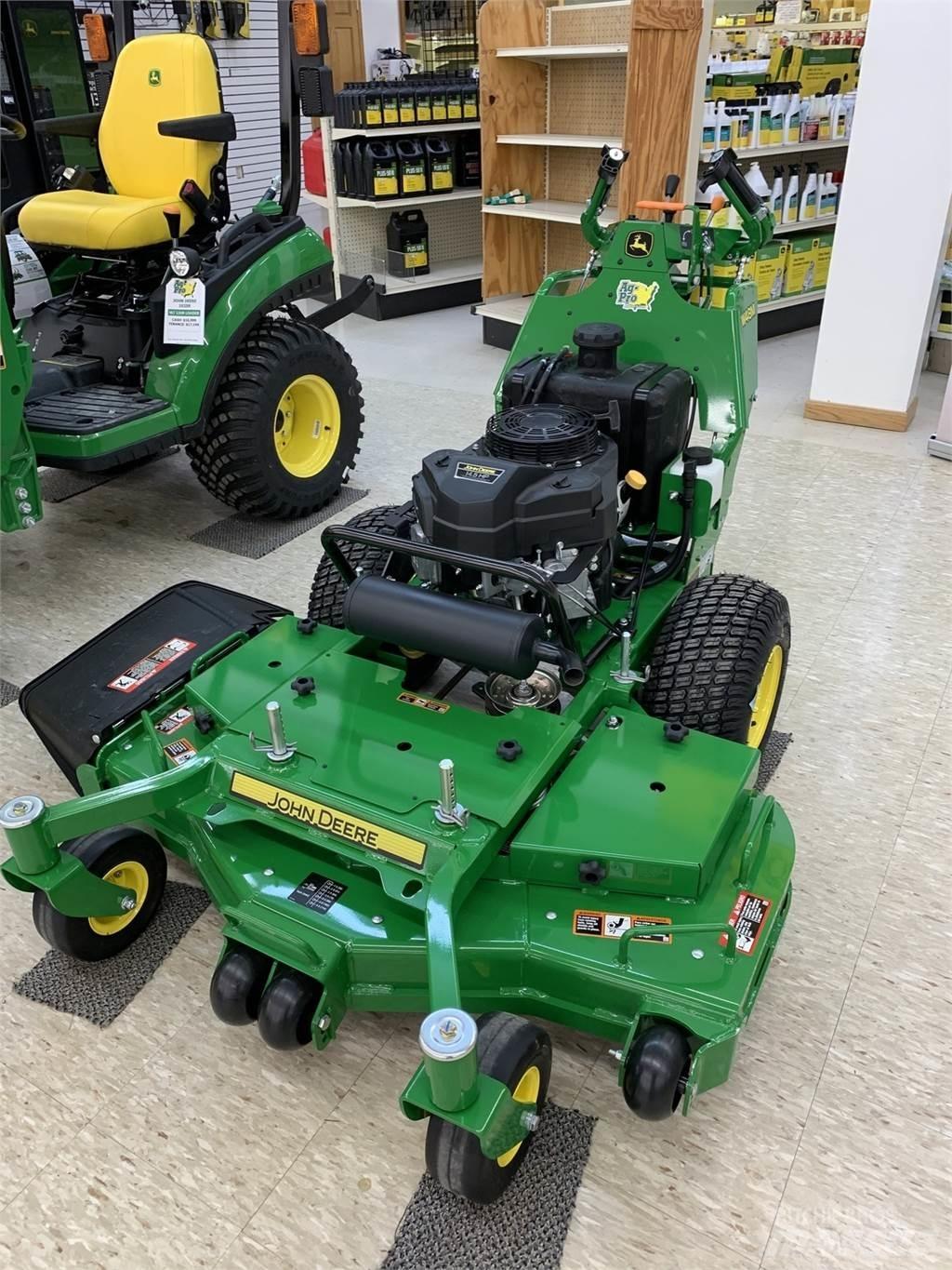 John Deere W48M Masini de tuns